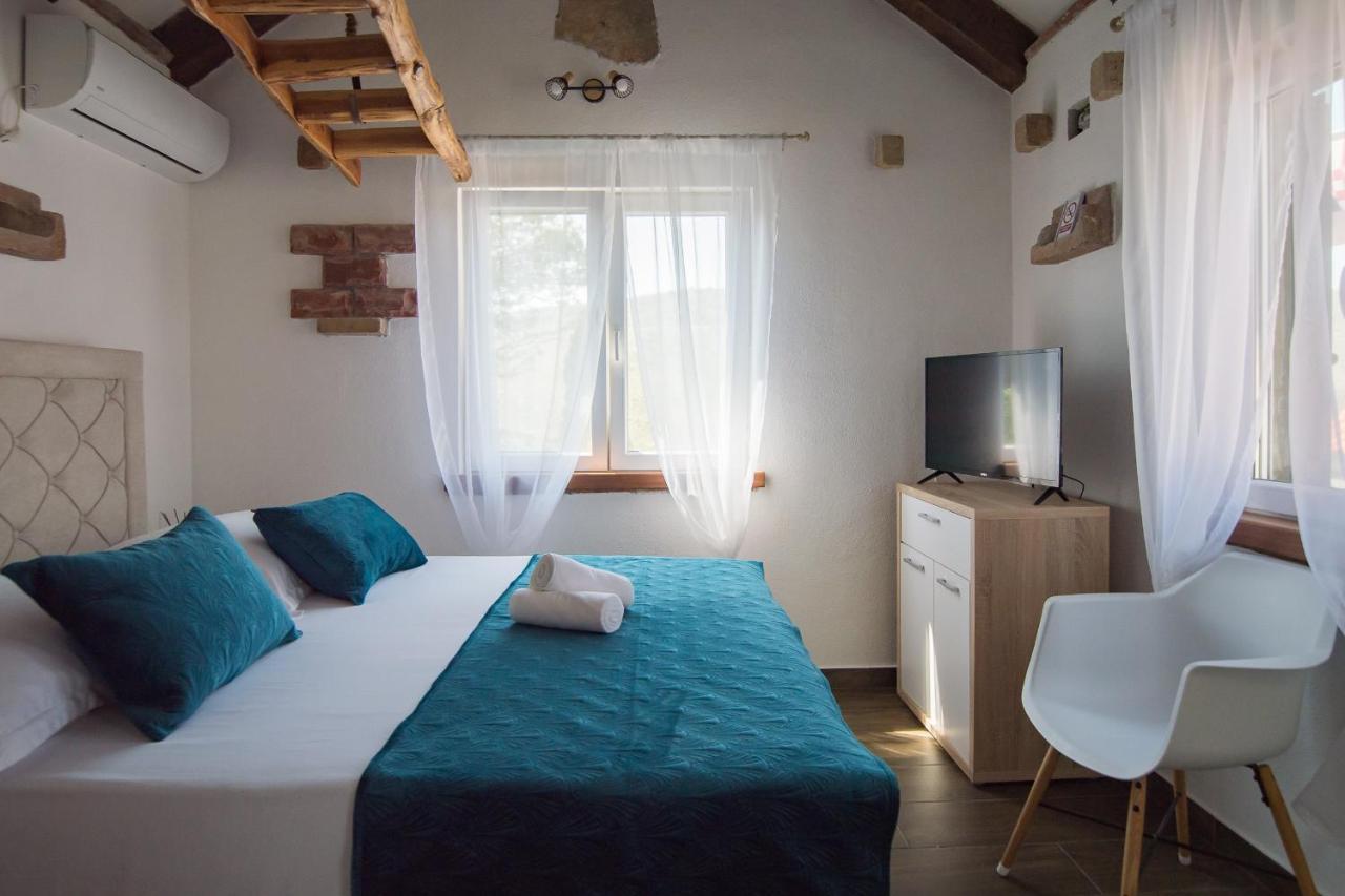 Holiday Home Moliva Sitno Donje Exteriör bild
