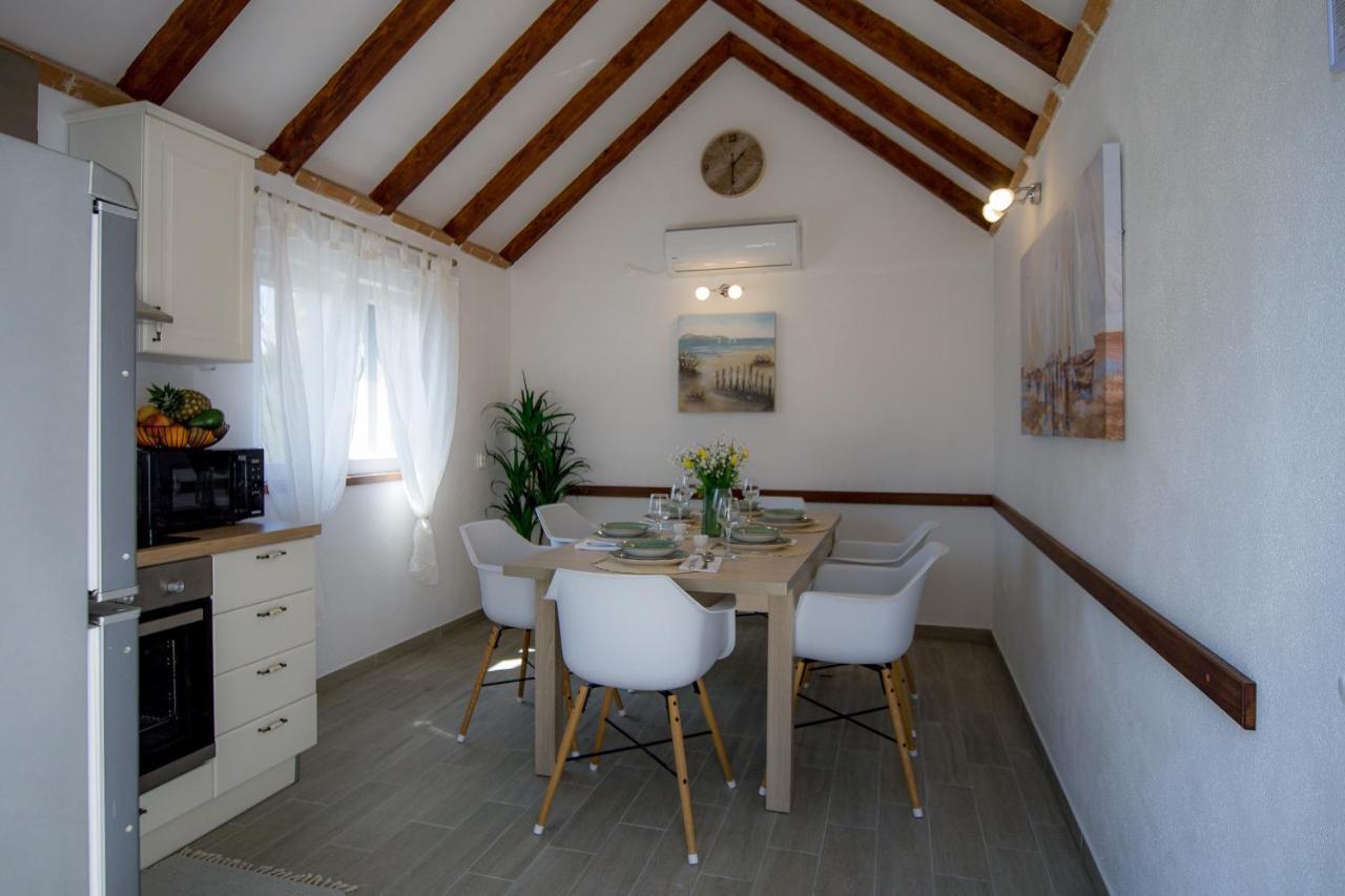 Holiday Home Moliva Sitno Donje Exteriör bild